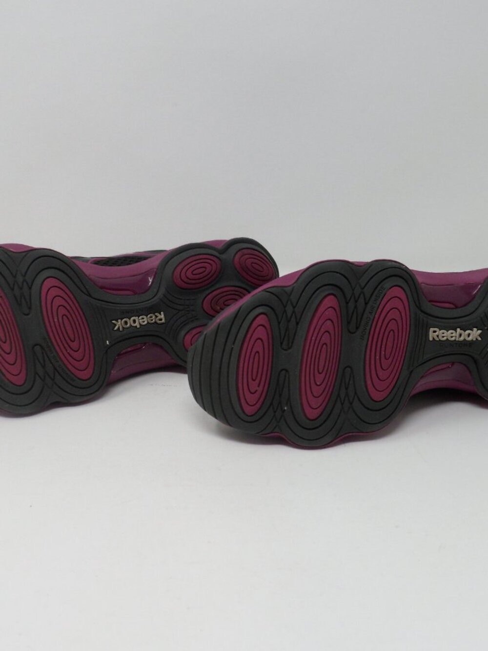 Ladies Reebok Runtone Action Sneakers 7.5 - Picture 5 of 9